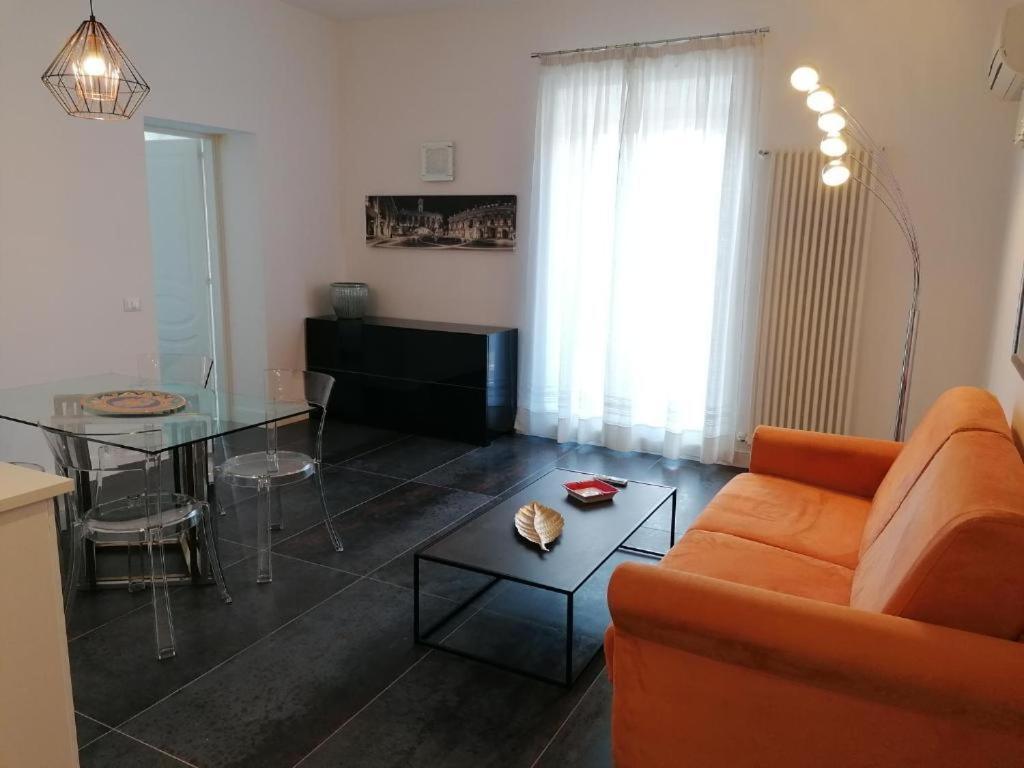 Apartament Le Stelle Dell'Esquilino Rzym Zewnętrze zdjęcie